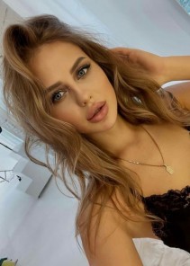 Фото проститутки Алина №3 в городе Малоярославец